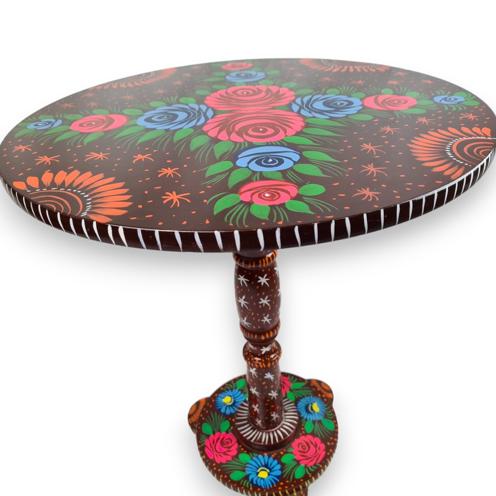 Truck Art Wooden Table (D-44.45 cm | H:50.8 cm) - Image 6