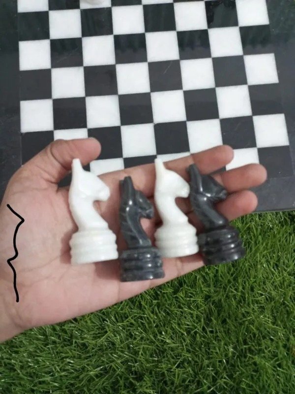 Handmade Onyx Chess Board Set Size 30 cm - Image 3