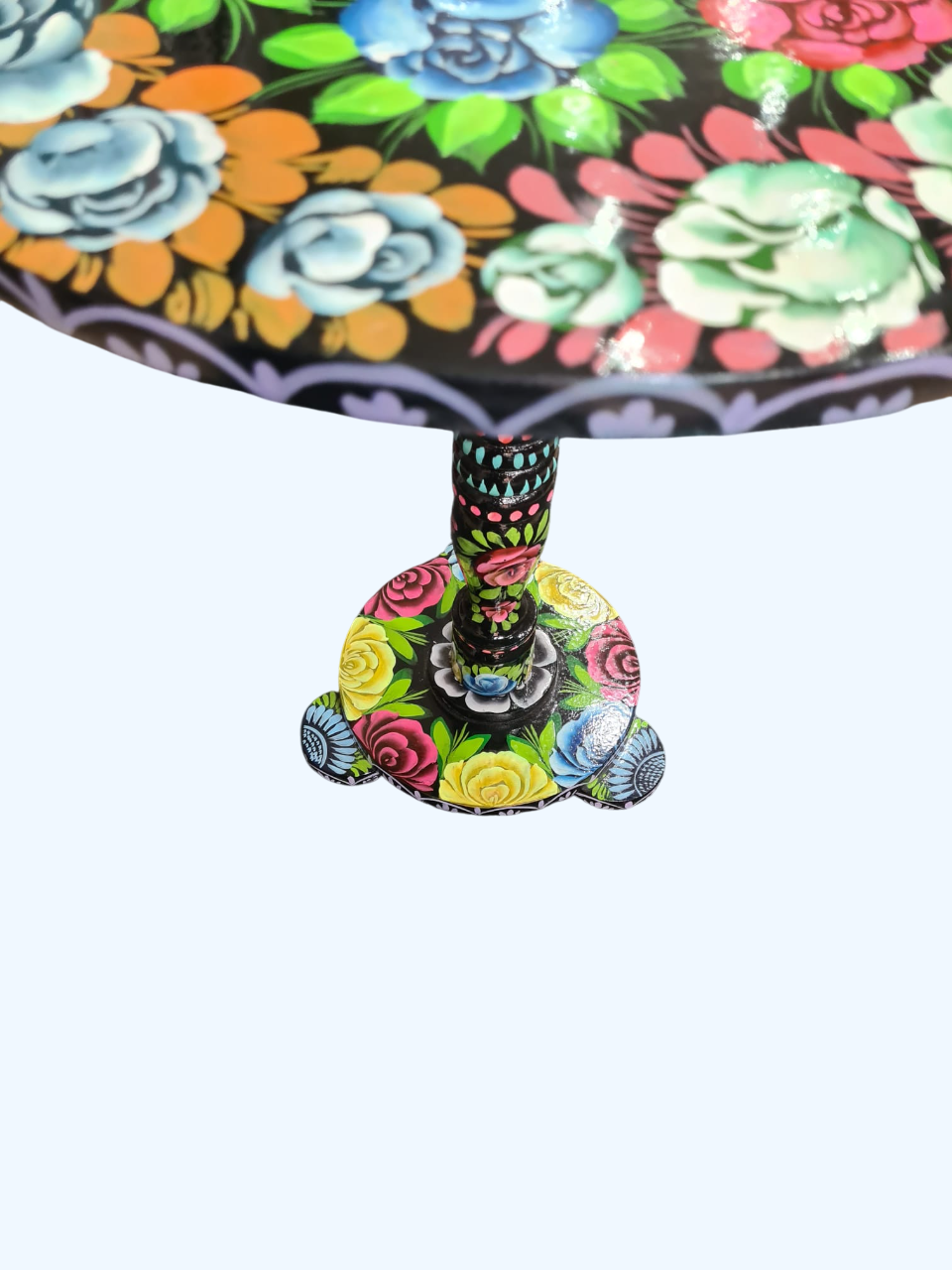 Truck Art Wooden Table (D-45.72 cm | H:53.34 cm) - Image 6
