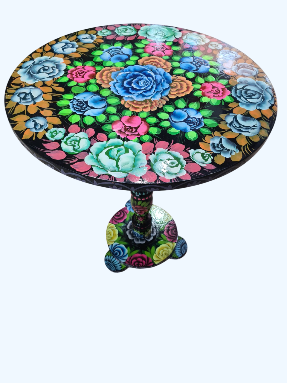 Truck Art Wooden Table (D-45.72 cm | H:53.34 cm) - Image 7