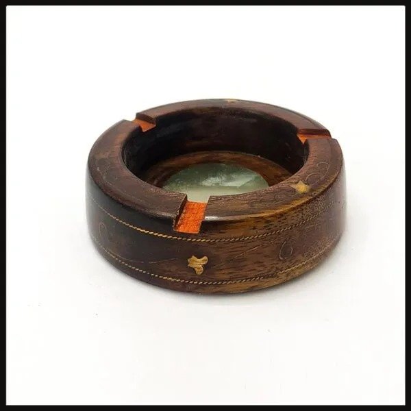 Elegant Wooden Ashtray – Handcrafted & Stylish Smoking Accessory - Image 2