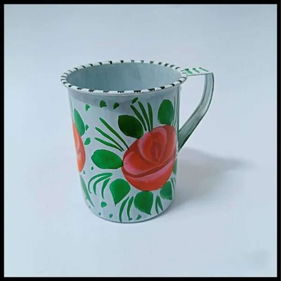 Front view of Pakistani truck art cups