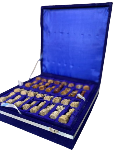 Handmade Onyx Chess Board Set Size 30 cm - Image 4