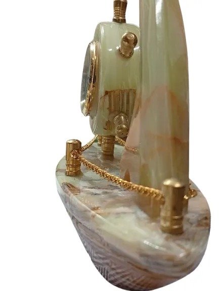 Handcrafted Onyx Marble Ship with Clock Size: 15cm - Image 5