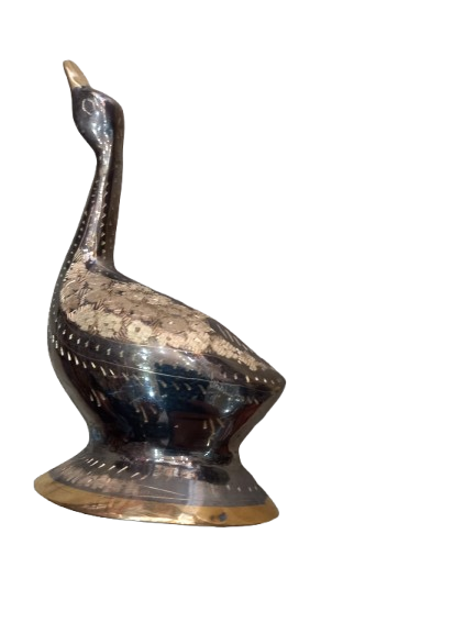 Elegant Brass Swan Figurine – Handcrafted Decorative Showpiece - Image 6