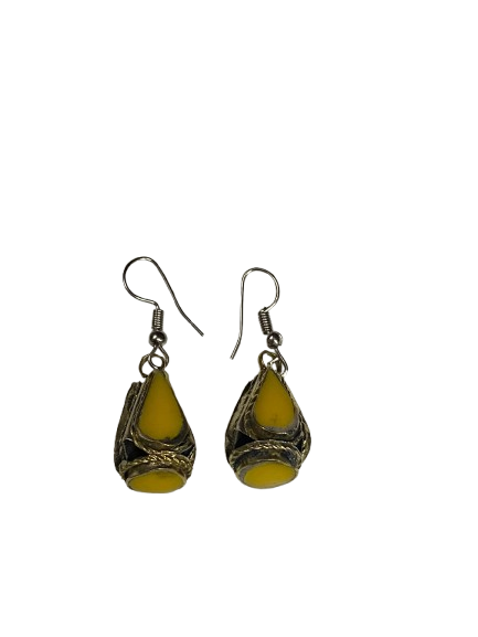 Elegant Handcrafted Earrings – Sparkle with Timeless Style - Image 3