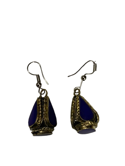 Elegant Handcrafted Earrings – Sparkle with Timeless Style - Image 3