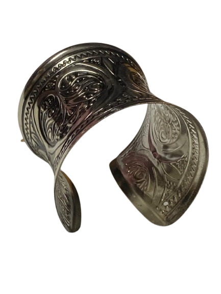 Elegant Cuff Bracelet – Timeless Style for Every Wrist - Image 6