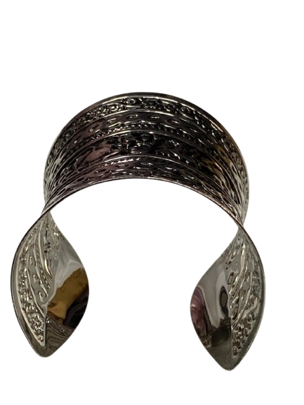 Elegant Cuff Bracelet – Timeless Style for Every Wrist - Image 6