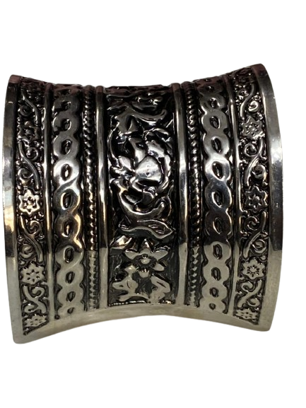 Elegant Cuff Bracelet – Timeless Style for Every Wrist - Image 8