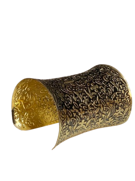 Elegant Cuff Bracelet – Timeless Style for Every Wrist - Image 5
