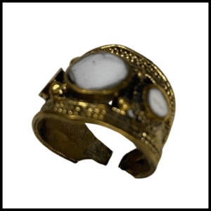 Elegant Handcrafted Rings – Timeless Beauty for Every Style