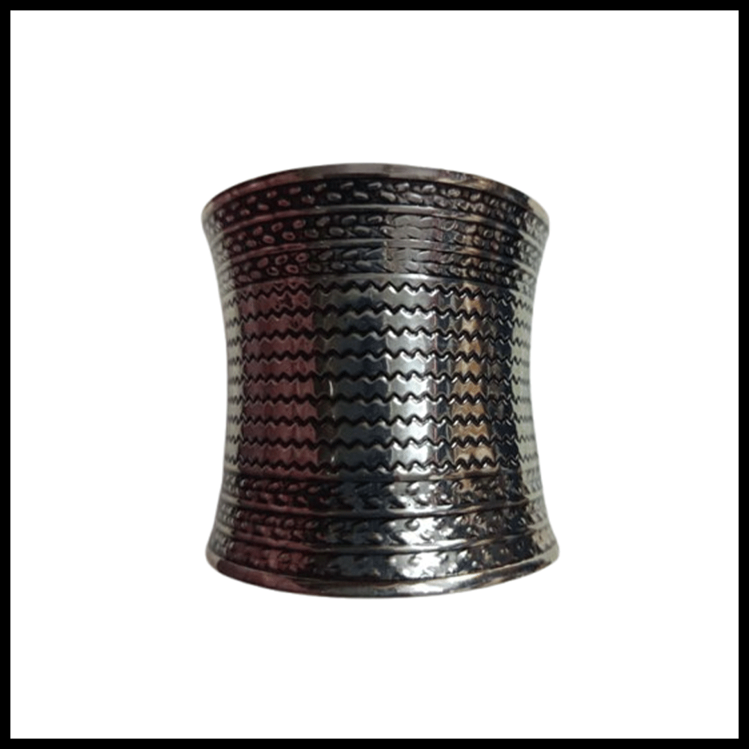 Elegant Cuff Bracelet – Timeless Style for Every Wrist - Image 2