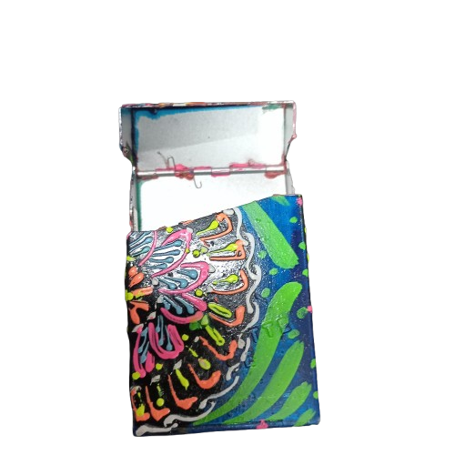 Colorful Truck Art Cigarette Case – Stylish & Durable Holder - Image 5