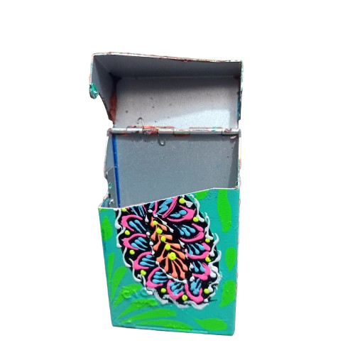 Colorful Truck Art Cigarette Case – Stylish & Durable Holder - Image 5