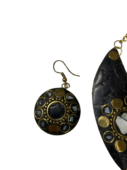 Afghani Necklace With Artificial Stone - Image 5