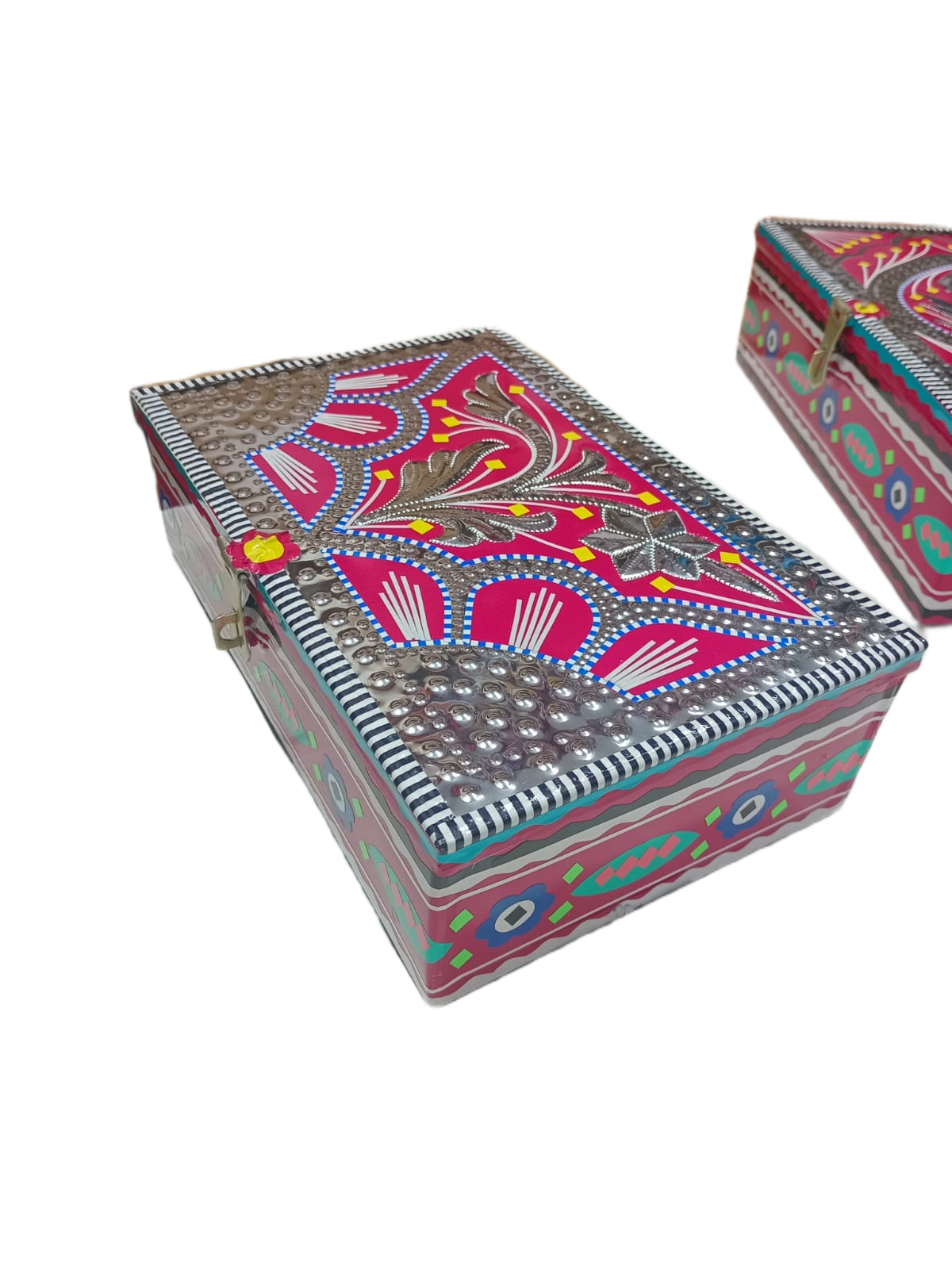 Chamakpatti Box: Real Truck Art Design for Storage and Decoration (W-25, H-17 cm) - Image 9