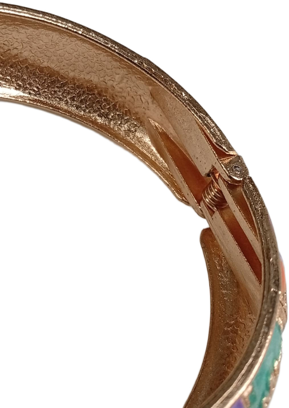 Stylish Ethnic Cuff Bracelet – Classic Handmade Accessory - Image 7