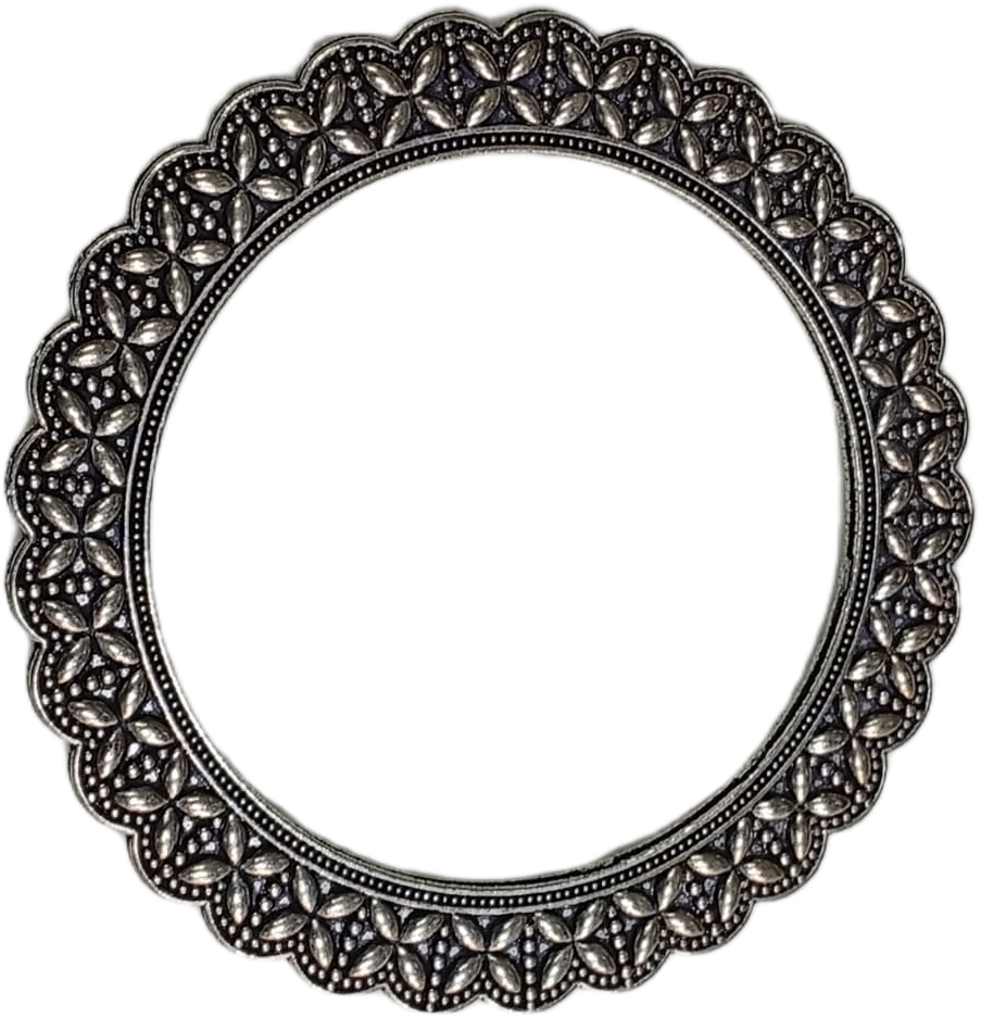 Stylish Ethnic Cuff Bracelet – Classic Handmade Accessory - Image 3