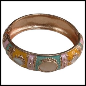 Stylish Ethnic Cuff Bracelet – Classic Handmade Accessory