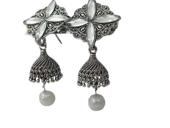 Elegant Handcrafted Earrings – Sparkle with Timeless Style - Image 4