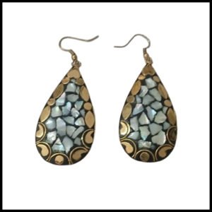 Elegant Handcrafted Earrings – Sparkle with Timeless Style