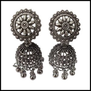 Elegant Handcrafted Earrings – Sparkle with Timeless Style