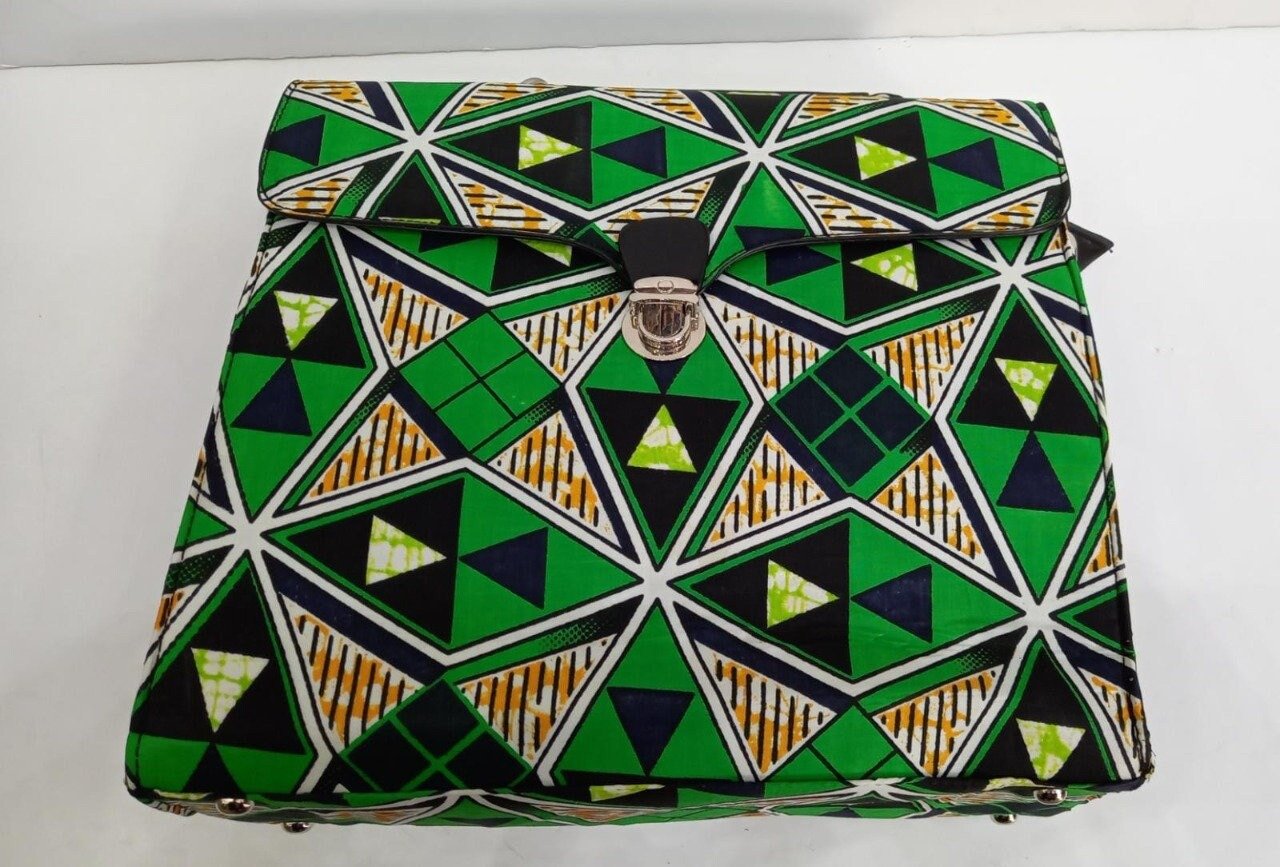 Hand bag & Shoulder Bag for Girls and Women / Casual Hand Bags for Ladies - Image 4