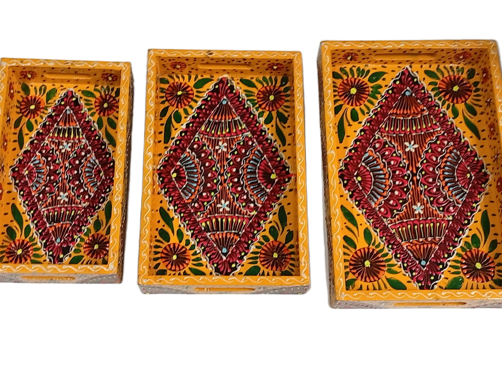 Handcrafted 3-Piece Bundi Tray Set – Decorative Serving & Display Trays - Image 2
