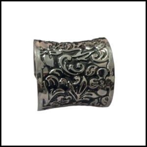 Elegant Cuff Bracelet – Timeless Style for Every Wrist