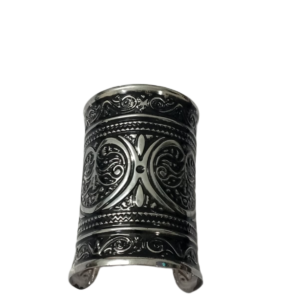 Elegant Cuff Bracelet – Timeless Style for Every Wrist