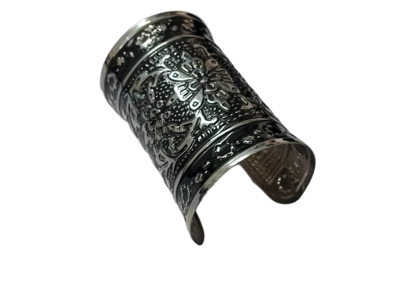 Elegant Cuff Bracelet – Timeless Style for Every Wrist - Image 6