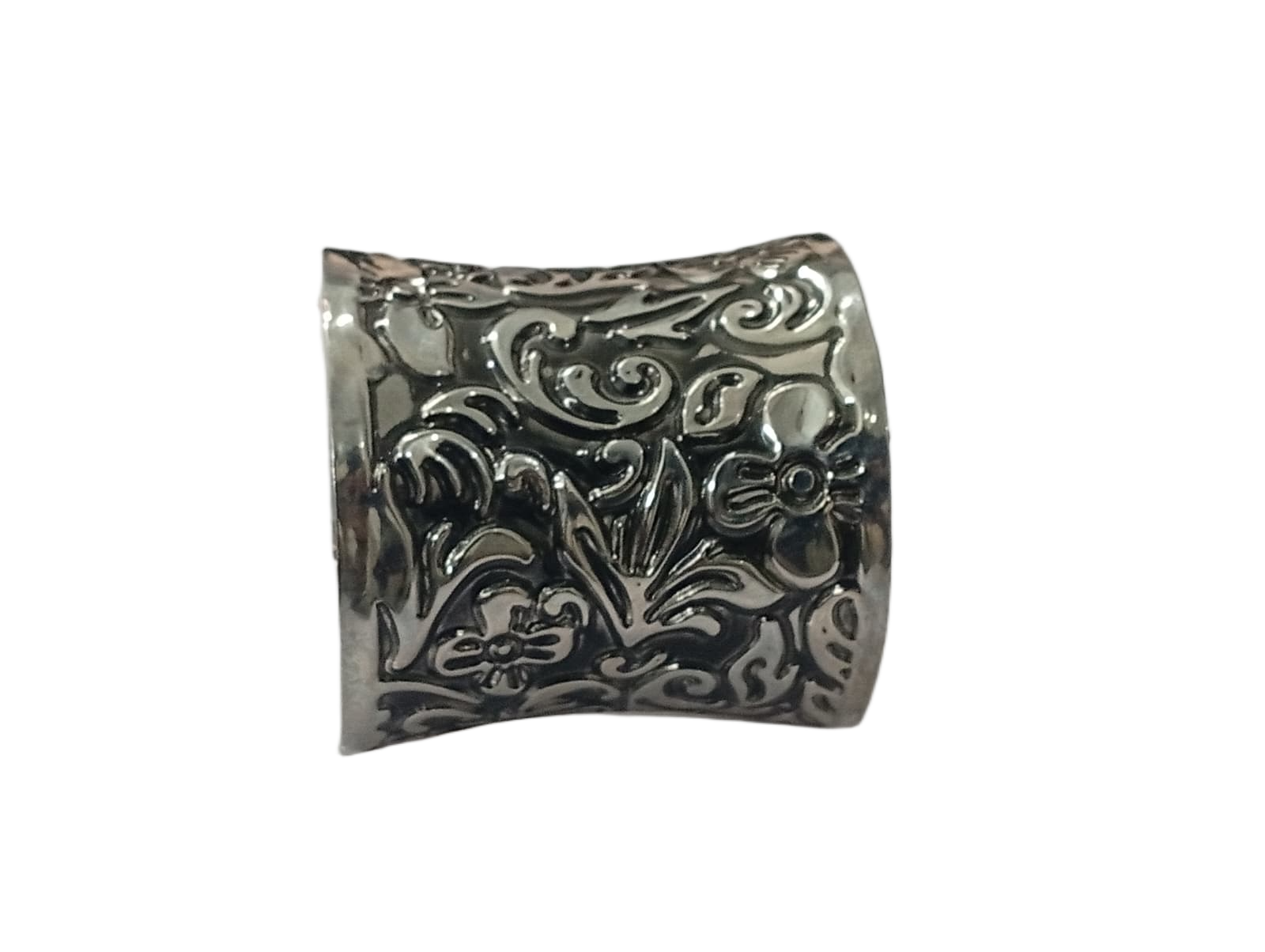 Elegant Cuff Bracelet – Timeless Style for Every Wrist - Image 7