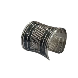 Elegant Cuff Bracelet – Timeless Style for Every Wrist