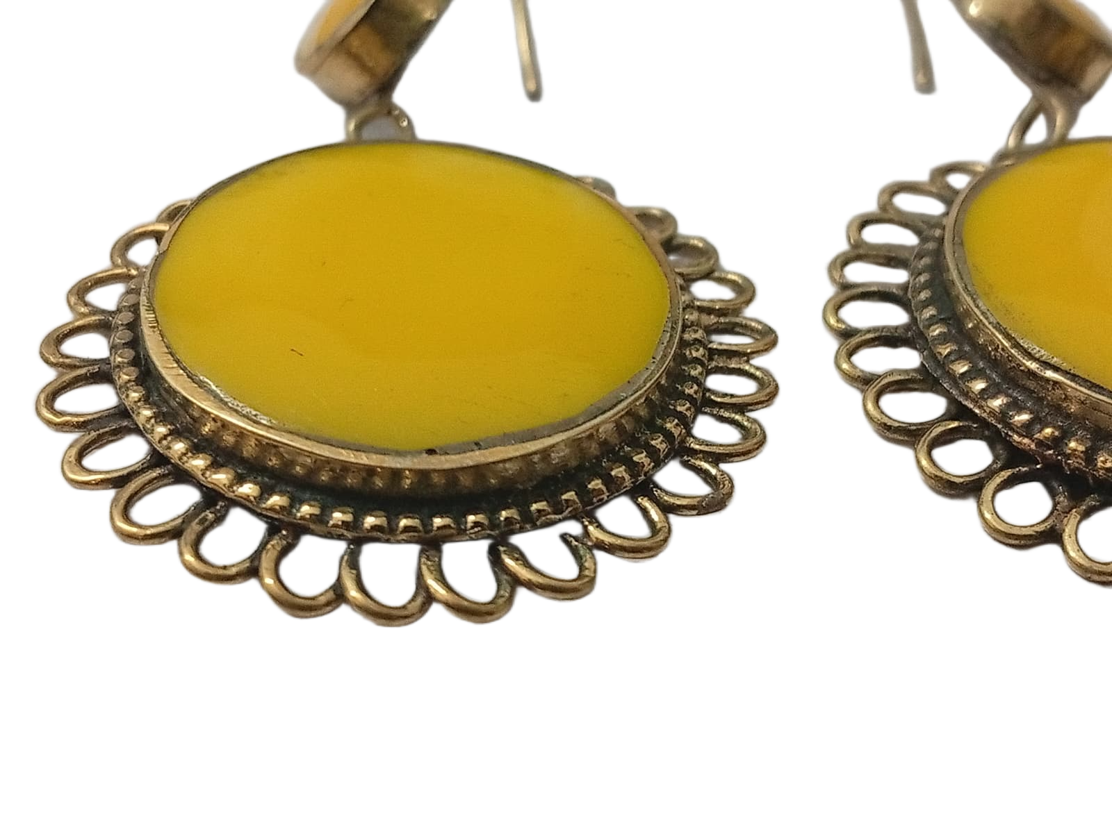 Elegant Handcrafted Earrings – Sparkle with Timeless Style - Image 3
