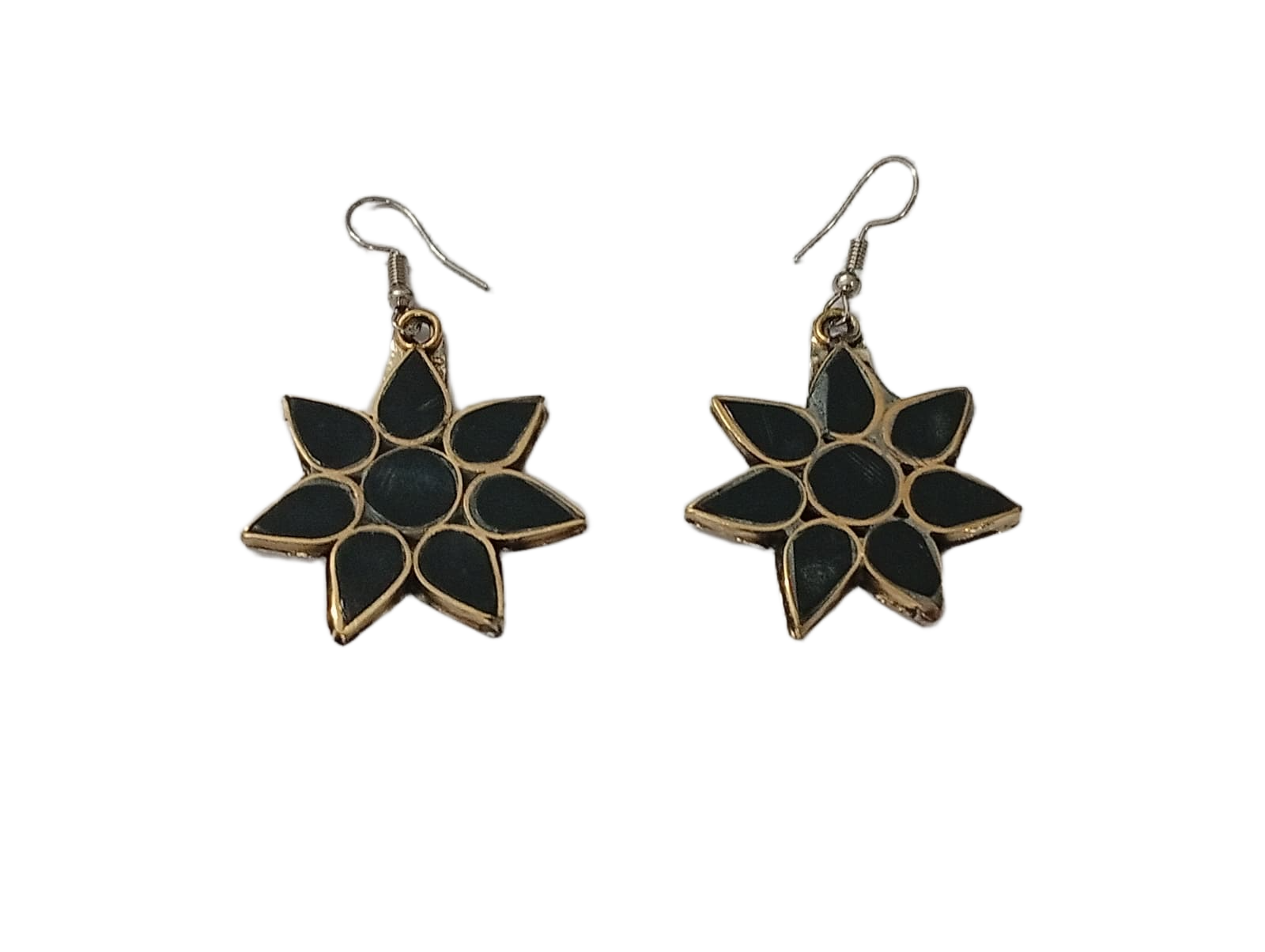 Elegant Handcrafted Earrings – Sparkle with Timeless Style - Image 3
