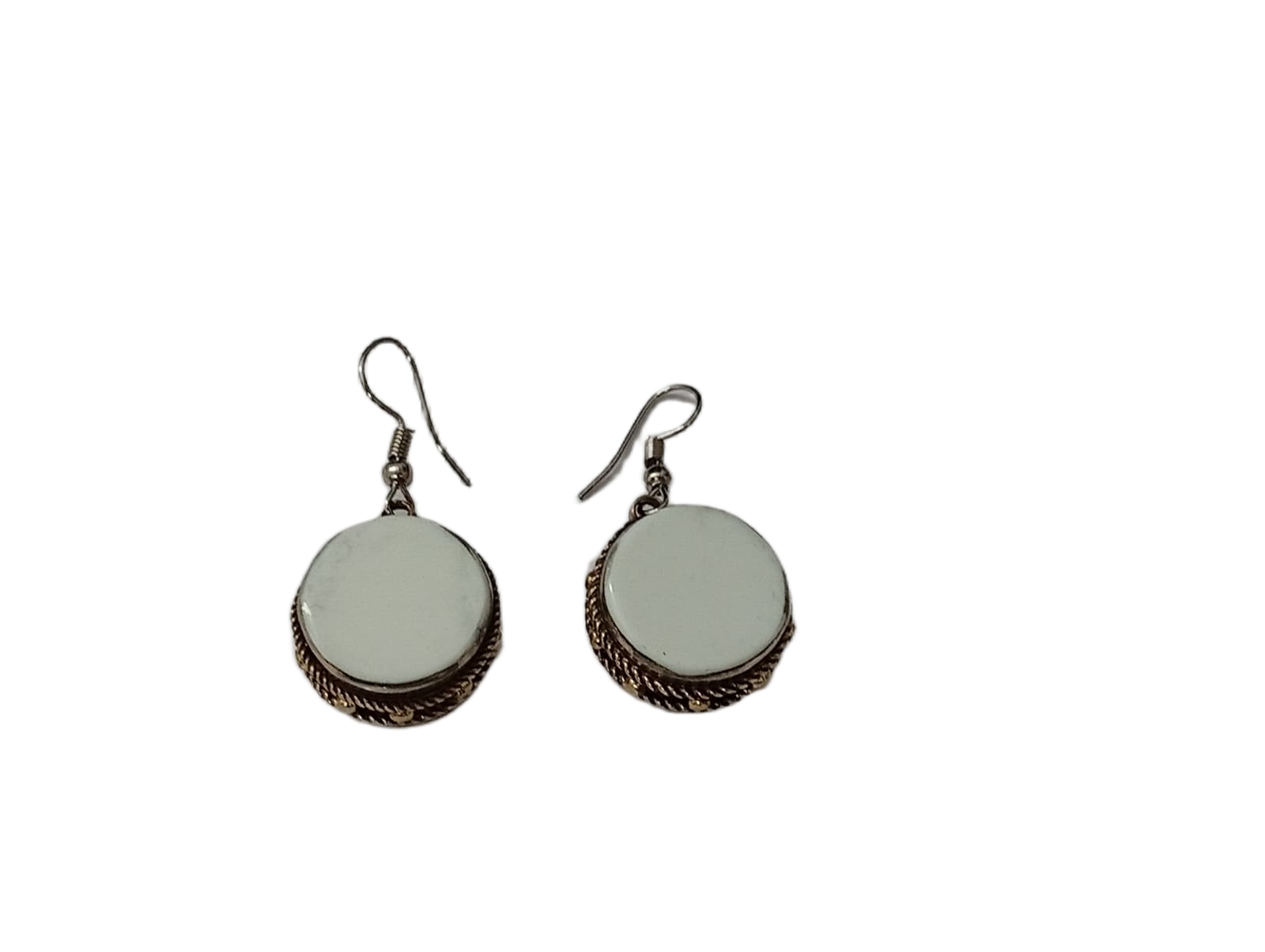 Elegant Handcrafted Earrings – Sparkle with Timeless Style - Image 2