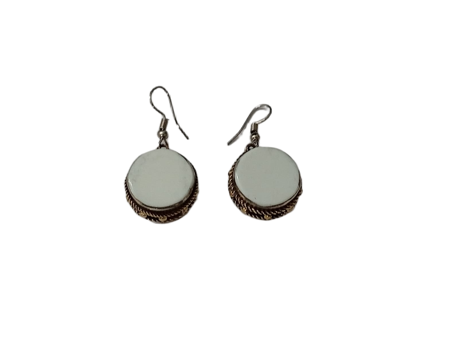 Elegant Handcrafted Earrings – Sparkle with Timeless Style - Image 4