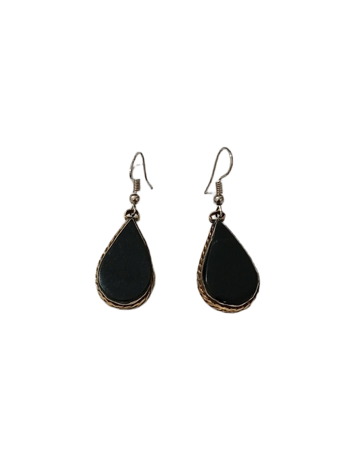 Elegant Handcrafted Earrings – Sparkle with Timeless Style - Image 4