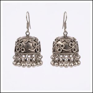 Elegant Handcrafted Earrings – Sparkle with Timeless Style