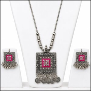 Elegant Handcrafted Necklaces – Graceful Designs for Every Occasion