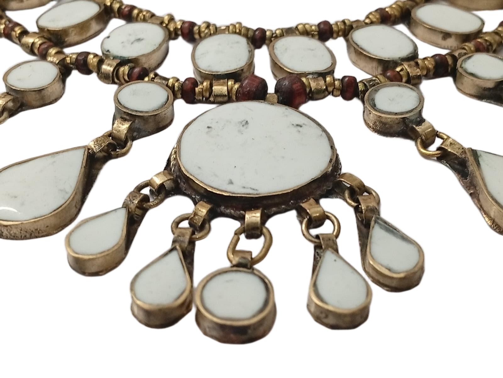 Elegant Handcrafted Necklaces – Graceful Designs for Every Occasion - Image 4